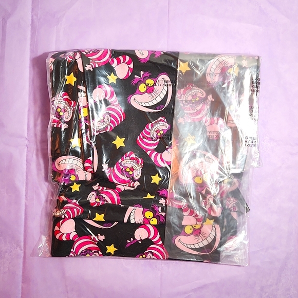 ❤️NWT VINTAGE TORRID LEGGING - CHESIRE CAT DISNEY ALICE IN WONDERLAND CAPRI 3X - Picture 5 of 10